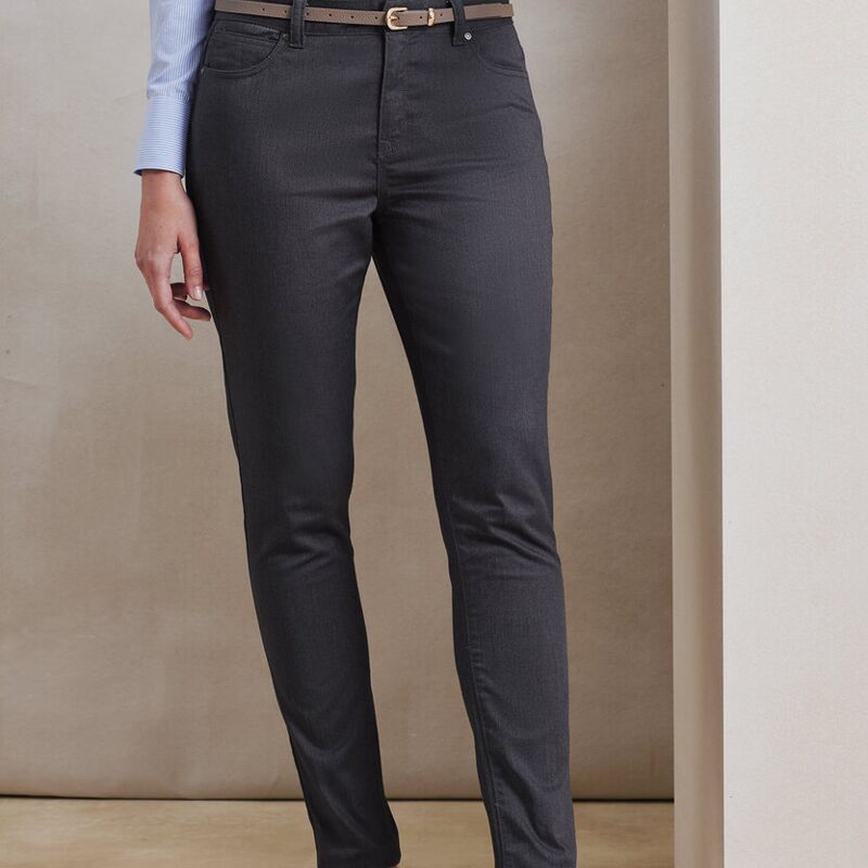 Women's performance chino jeans Thumbnail